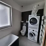 Ironhill Apartmanhaz *