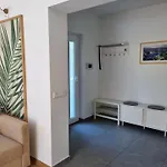Ironhill Apartmanhaz 沃尼奥尔茨沃什海吉