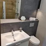 Ironhill Apartmanhaz *