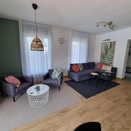 Ironhill Apartmanhaz Appartement *