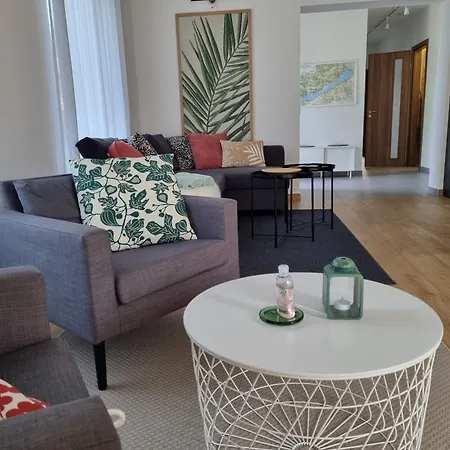 Ironhill Apartmanhaz