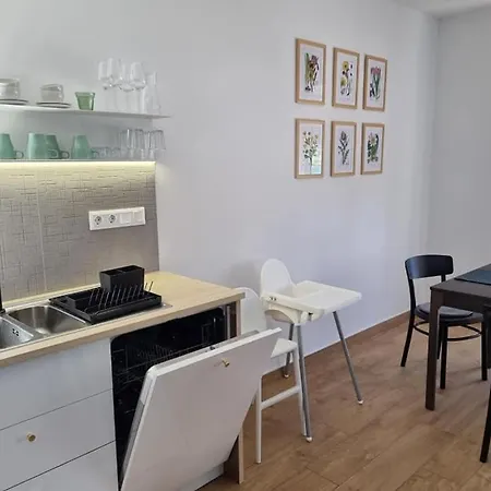 Ironhill Apartmanhaz Διαμέρισμα *