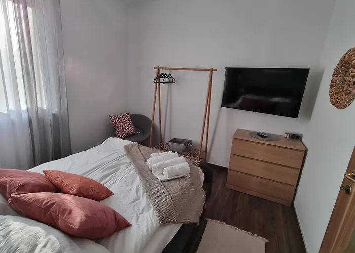 Ironhill Apartmanhaz *