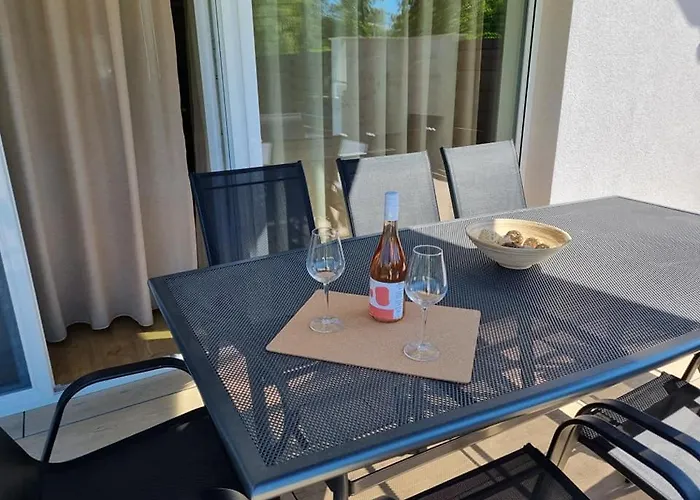 Appartement Ironhill Apartmanhaz *
